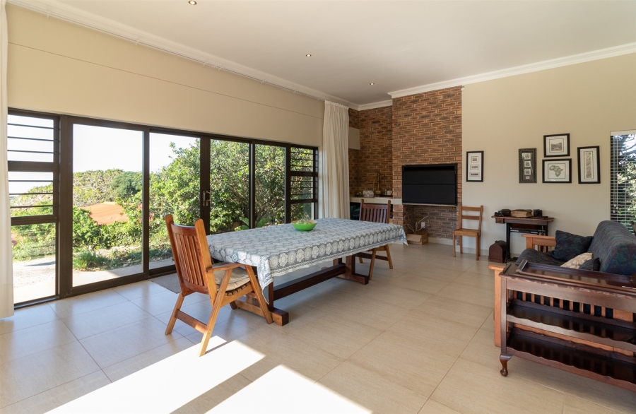 6 Bedroom Property for Sale in West Bank Eastern Cape